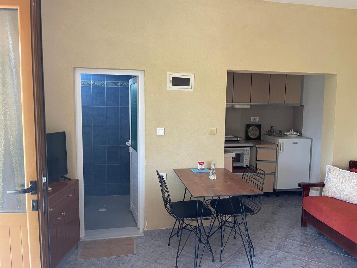 Elias Guest House ساراندا المظهر الخارجي الصورة